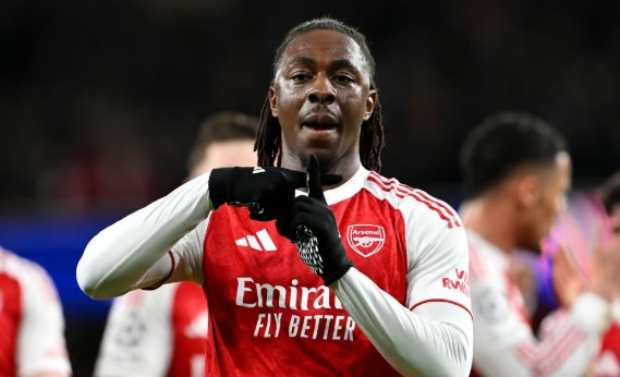 Ph&aacute;o thủ thể hiện được sự bản lĩnh của m&igrave;nh.