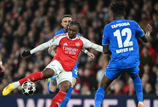 Eze c&oacute; một si&ecirc;u phẩm trong hiệp một.