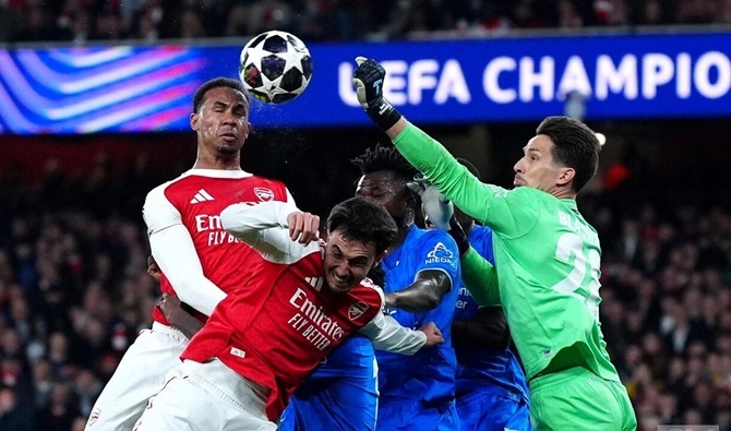 Ảnh bài viết Người hùng cô độc Blaswich ngẩng cao đầu rời Emirates