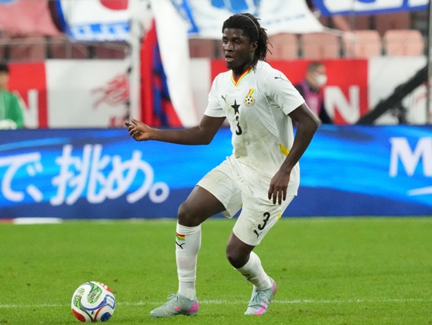 Yirenkyi được 4 đội b&oacute;ng h&agrave;ng đầu nước Anh quan t&acirc;m.