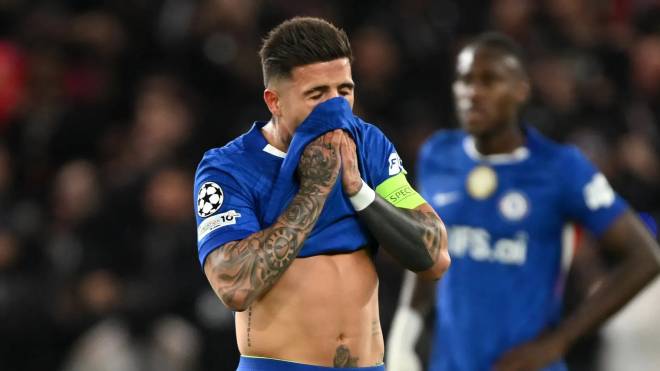 Enzo để ngỏ khả năng ra đi sau thất bại trước PSG.