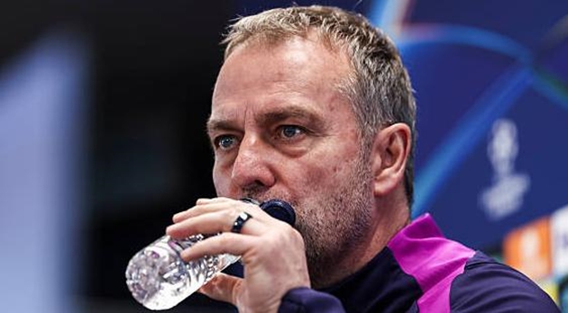 Hansi Flick sẽ phải t&iacute;nh to&aacute;n ai đ&aacute; tiền đạo cắm ở trận đấu với Newcastle United.