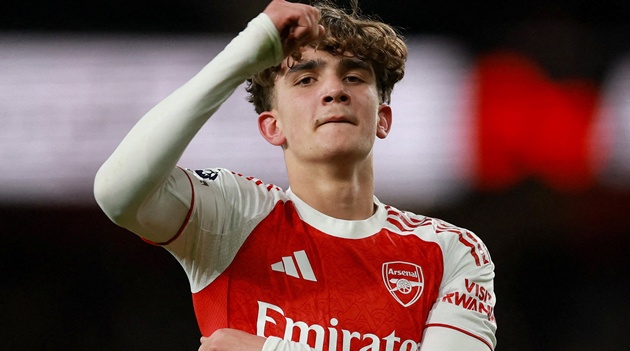 Ảnh bài viết Cha và anh trai lấy bằng FIFA quản lý thần đồng Arsenal