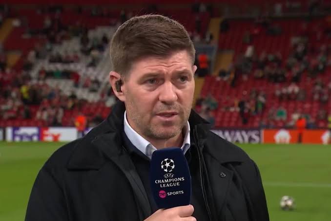 Gerrard tiếc nuối vì Liverpool để hụt bom tấn của Arsenal