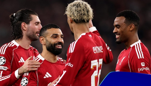 Liverpool đ&egrave; bẹp Galatasaray để ghi t&ecirc;n m&igrave;nh v&agrave;o v&ograve;ng tứ kết.