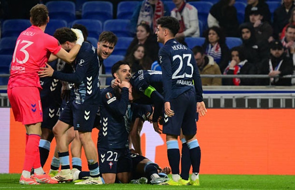 Ảnh bài viết Nhận 2 thẻ đỏ, Lyon cay đắng rời Europa League