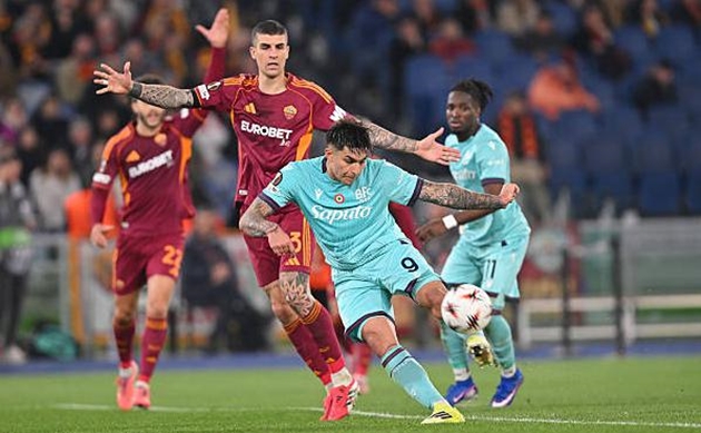 Ảnh bài viết Rượt đuổi 7 bàn kịch tính, Bologna loại Roma khỏi Europa League