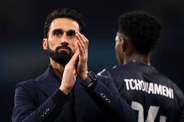 C&aacute;ch quản trị của Arbeloa mềm mỏng hơn so với Alonso.