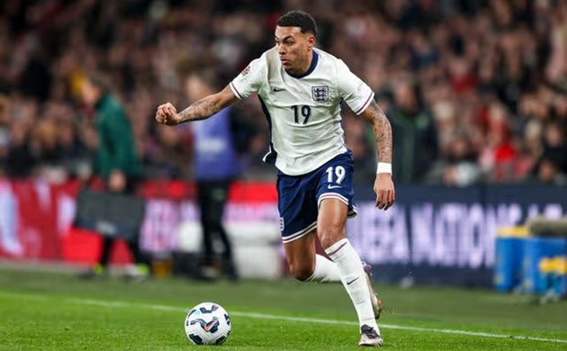 Rogers dường như l&agrave; số 10 y&ecirc;u th&iacute;ch nhất của Tuchel.