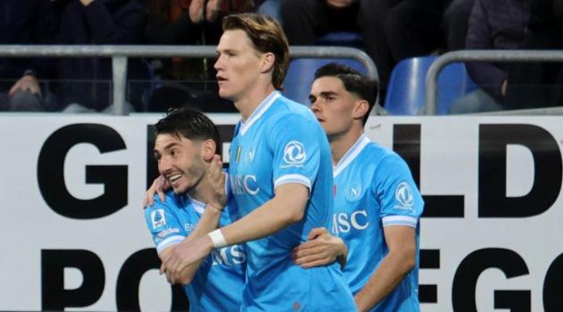 Ảnh bài viết McTominay ghi bàn phút thứ 2 giúp Napoli hạ gục Cagliari