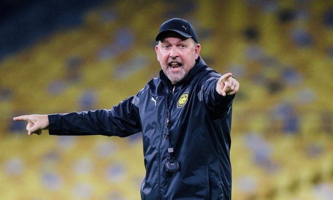 HLV Peter Cklamovski của tuyển Malaysia.