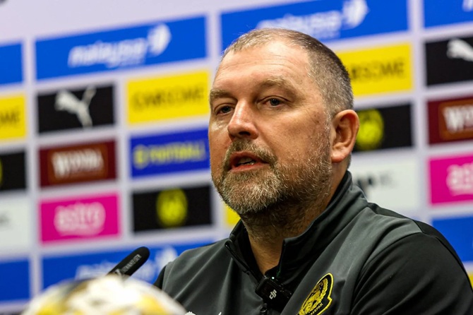  Cklamovski thất bại d&ugrave; đ&atilde; l&agrave;m tốt phần việc của m&igrave;nh.