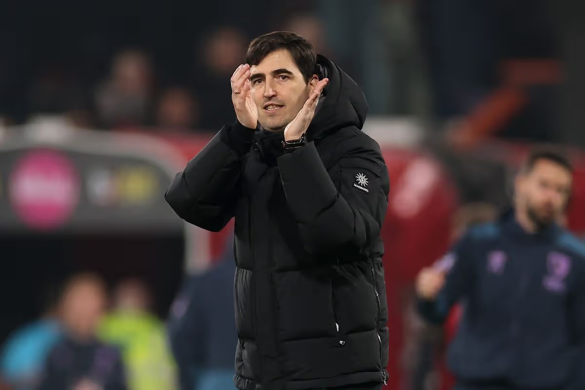 HLV Bournemouth, Andoni Iraola cho rằng trọng t&agrave;i đ&atilde; đ&uacute;ng với c&aacute;c quyết định quan trọng trong trận h&ograve;a Man Utd.