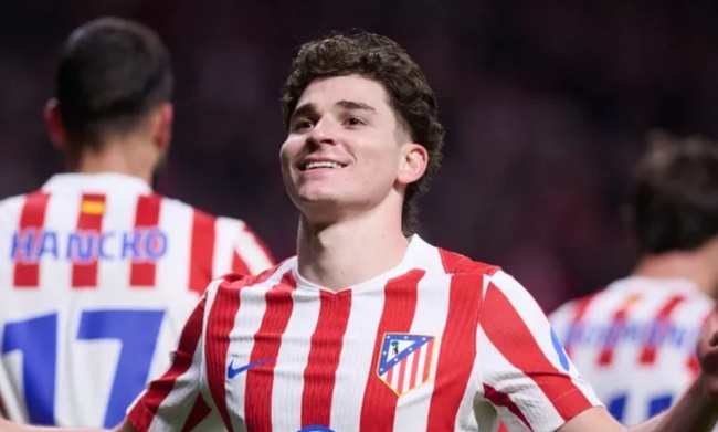 Alvarez l&agrave; ng&ograve;i nổ nguy hiểm của Atletico.