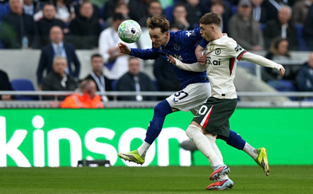 Garner rực s&aacute;ng trước Chelsea.