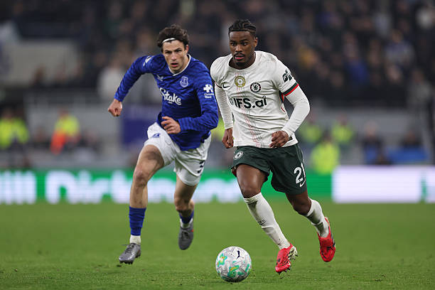 Jorrel Hato &mdash; 6.2 điểm: Cố gắng duy tr&igrave; sự tập trung trước sức &eacute;p lớn từ h&agrave;ng c&ocirc;ng của đối phương. D&ugrave; đội nh&agrave; nhận tới ba b&agrave;n thua, Hato vẫn thi đấu tương đối tr&ograve;n vai, c&oacute; những pha xử l&yacute; b&oacute;ng tĩnh tại v&agrave; nỗ lực bọc l&oacute;t tốt hơn hẳn so với người đ&aacute; cặp.