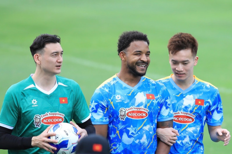 Xu&acirc;n Son sẽ l&agrave; mục ti&ecirc;u để c&aacute;c tiền đạo trẻ phấn đấu.