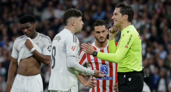 Ảnh bài viết Arbeloa nói tấm thẻ đỏ của Fede Valverde thật khó hiểu