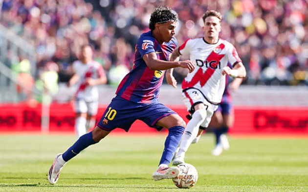 Lamine Yamal (6.9): Số 10 Barca c&oacute; nhiều pha xử l&yacute; kỹ thuật nhưng thiếu hiệu quả ở những đường chuyền cuối c&ugrave;ng. Yamal c&ograve;n may mắn tr&aacute;nh được thẻ v&agrave;ng thứ hai