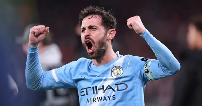 Bernardo Silva (7,8): Nắm hoàn toàn quyền kiểm soát tuyến giữa trong hiệp hai. Lối chơi kiên nhẫn quanh vòng cấm đã mở ra một pha bóng sáng nước cho Doku.