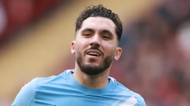 Rayan Cherki nhận nhiều &yacute; kiến tr&aacute;i chiều v&igrave; c&oacute; h&agrave;nh vi 