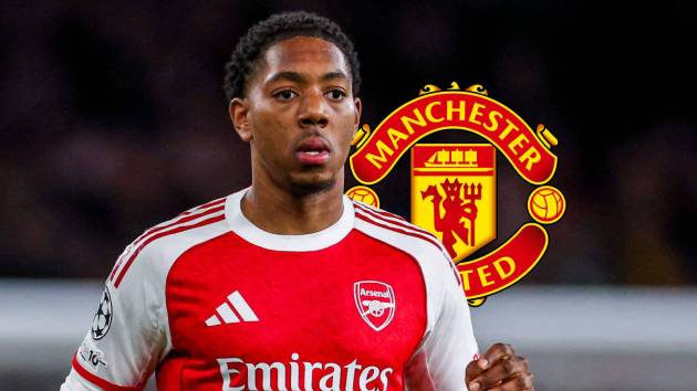 Ảnh bài viết Đợi Carrick chốt tương lai, MU tham vọng rút ruột Arsenal