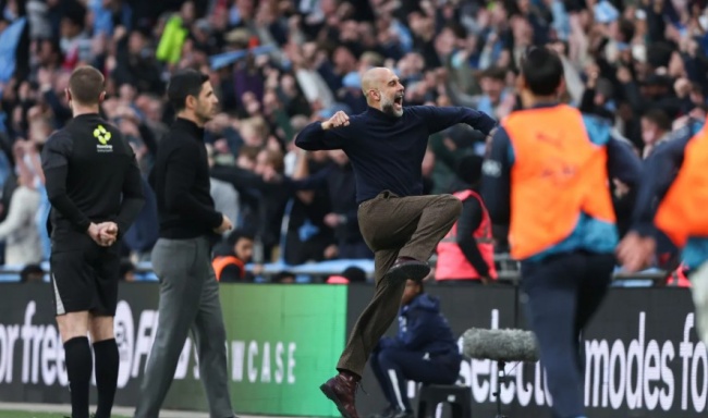 Ảnh bài viết Người hâm mộ phát sốt vì đam mê bất tận của Pep Guardiola tại Wembley