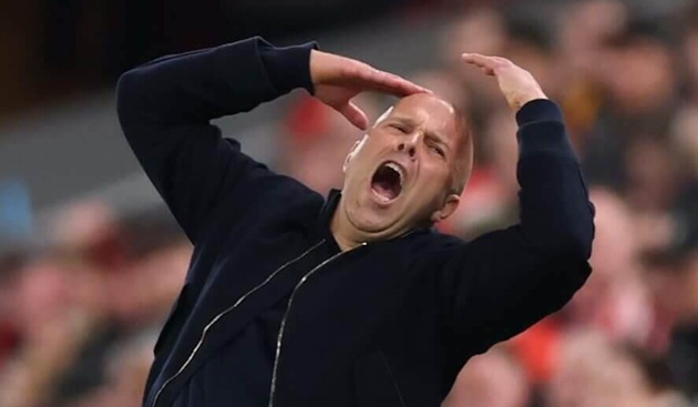 Ảnh bài viết Nghịch lý Arne Slot từ người hùng đến tội đồ tại Anfield