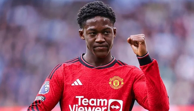 Ảnh bài viết Romano hé lộ chi tiết hợp đồng đến năm 2031 của Kobbie Mainoo