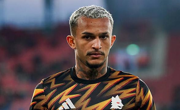 Manchester City đặt Wesley v&agrave;o tầm ngắm.