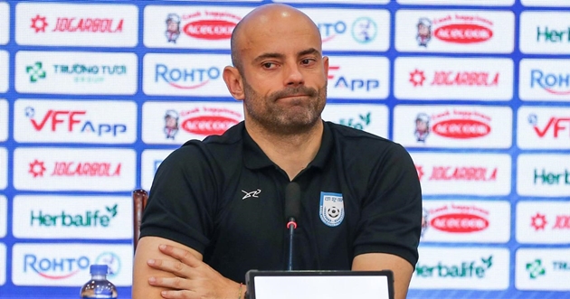 Ảnh bài viết HLV Bangladesh e ngại dàn sao nhập tịch của tuyển Việt Nam