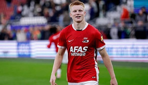 Kees Smit cũng được liên kết nhiều với MU.