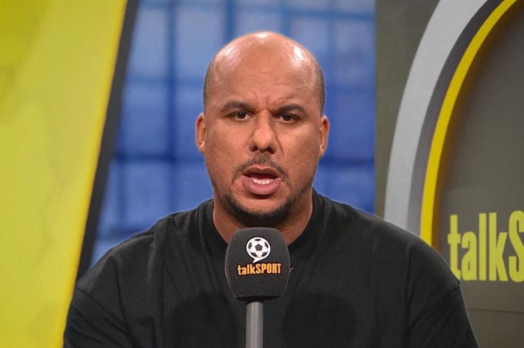 Gabby Agbonlahor g&acirc;y tranh c&atilde;i với danh s&aacute;ch 10 cầu thủ vĩ đại nhất lịch sử Ngoại hạng Anh.