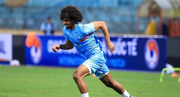  Hamza Choudhury c&oacute; thể ra s&acirc;n đấu Việt Nam.