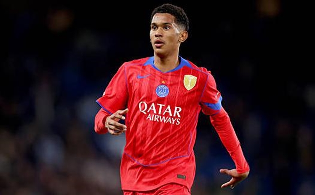 Ảnh bài viết Arsenal đàm phán chiêu mộ Senny Mayulu từ PSG