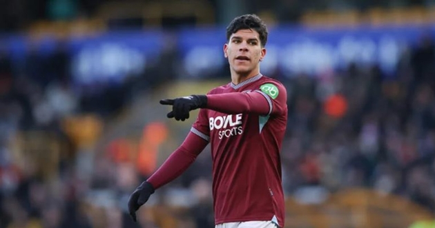 MU theo s&aacute;t Mateus Fernandes.