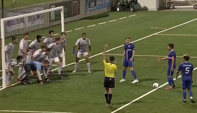 Những quả phạt gi&aacute;n tiếp c&oacute; thể thay đổi cục diện trận đấu nhanh ch&oacute;ng.