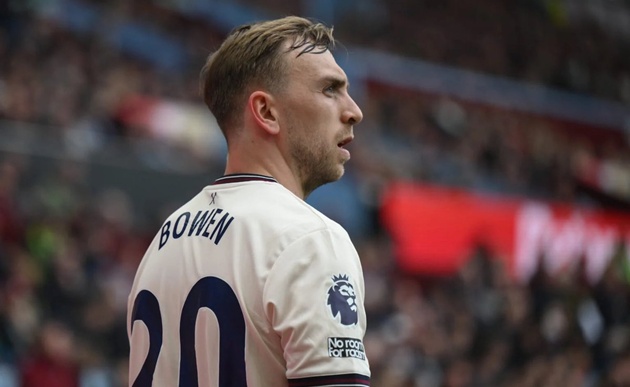 Bowen c&oacute; kinh nghiệm d&agrave;y dặn tại Ngoại hạng Anh