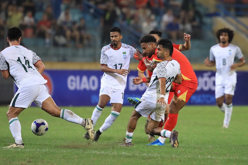 Các cầu thủ nhập tịch kém duyên với khung thành.