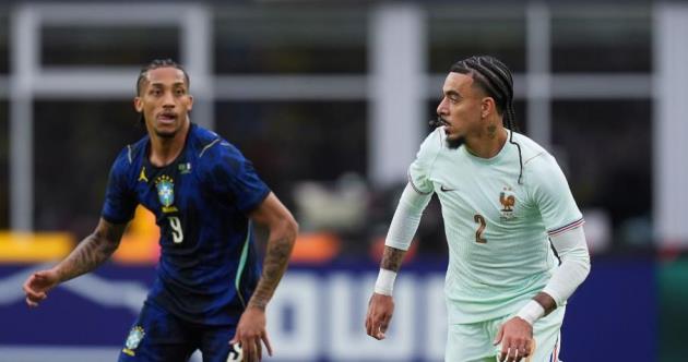 Brazil bại trận trước Ph&aacute;p d&ugrave; chơi hơn người.