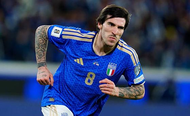 Sandro Tonali g&oacute;p c&ocirc;ng gi&uacute;p tuyển &Yacute; đi tiếp.