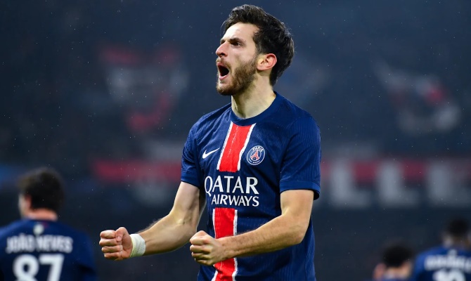 Ảnh bài viết Kvaratskhelia từ chối Arsenal để cam kết tương lai với PSG