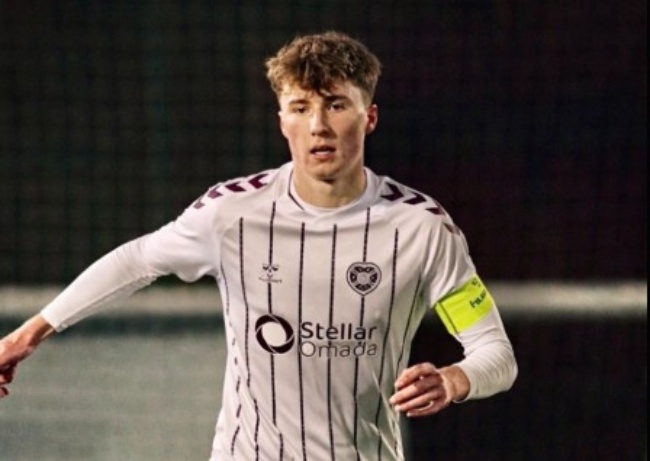 Alfie Osborne lọt mắt xanh hai &ocirc;ng lớn Arsenal, Man City.
