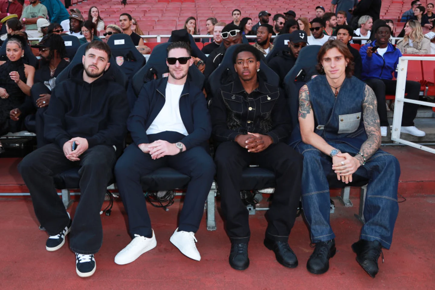 Calafiori v&agrave; vẻ đẹp điện ảnh &Yacute; hiện đại.