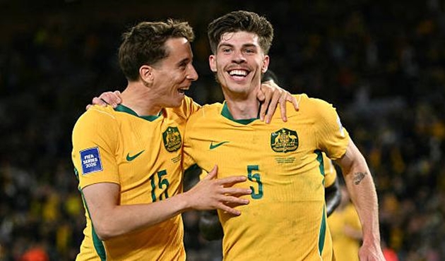 &Uacute;c thắng s&aacute;t n&uacute;t Cameroon d&ugrave; đ&aacute; hỏng quả phạt đền.