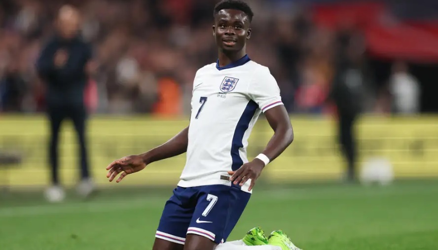 Saka đang l&agrave; cầu thủ Arsenal ghi nhiều b&agrave;n nhất cho tuyển Anh.,