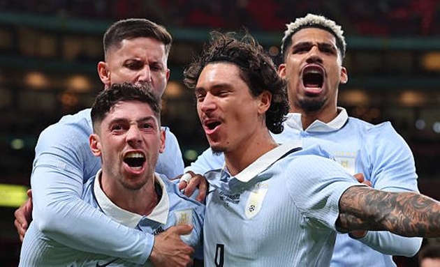 Uruguay cho thấy đ&acirc;y kh&ocirc;ng phải đối thủ dễ bị bắt nạt.