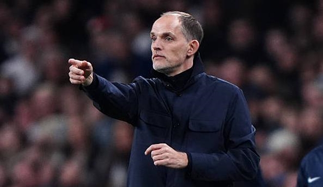 Thomas Tuchel kh&ocirc;ng h&agrave;i l&ograve;ng với trọng t&agrave;i sau trận h&ograve;a của tuyển Anh.