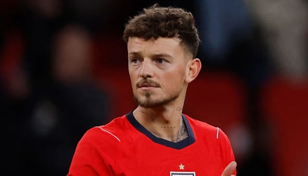 Thomas Tuchel kh&ocirc;ng h&agrave;i l&ograve;ng với những tiếng la &oacute; hướng về ph&iacute;a Ben White.