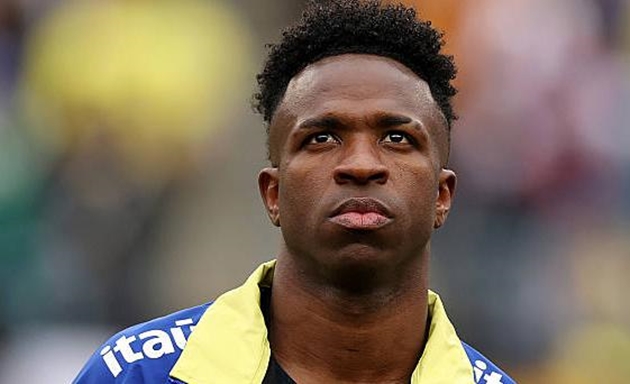 Ảnh bài viết Vinicius lạc lõng giữa ánh hào quang số 10 tại Brazil